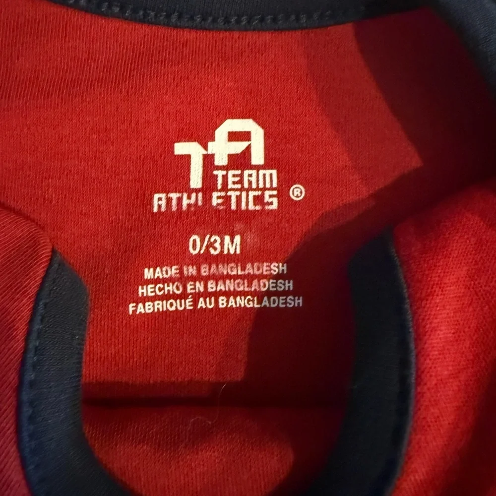 University of Arizona Wildcats Baby Onesie NWOT Red/Navy 0-3 M